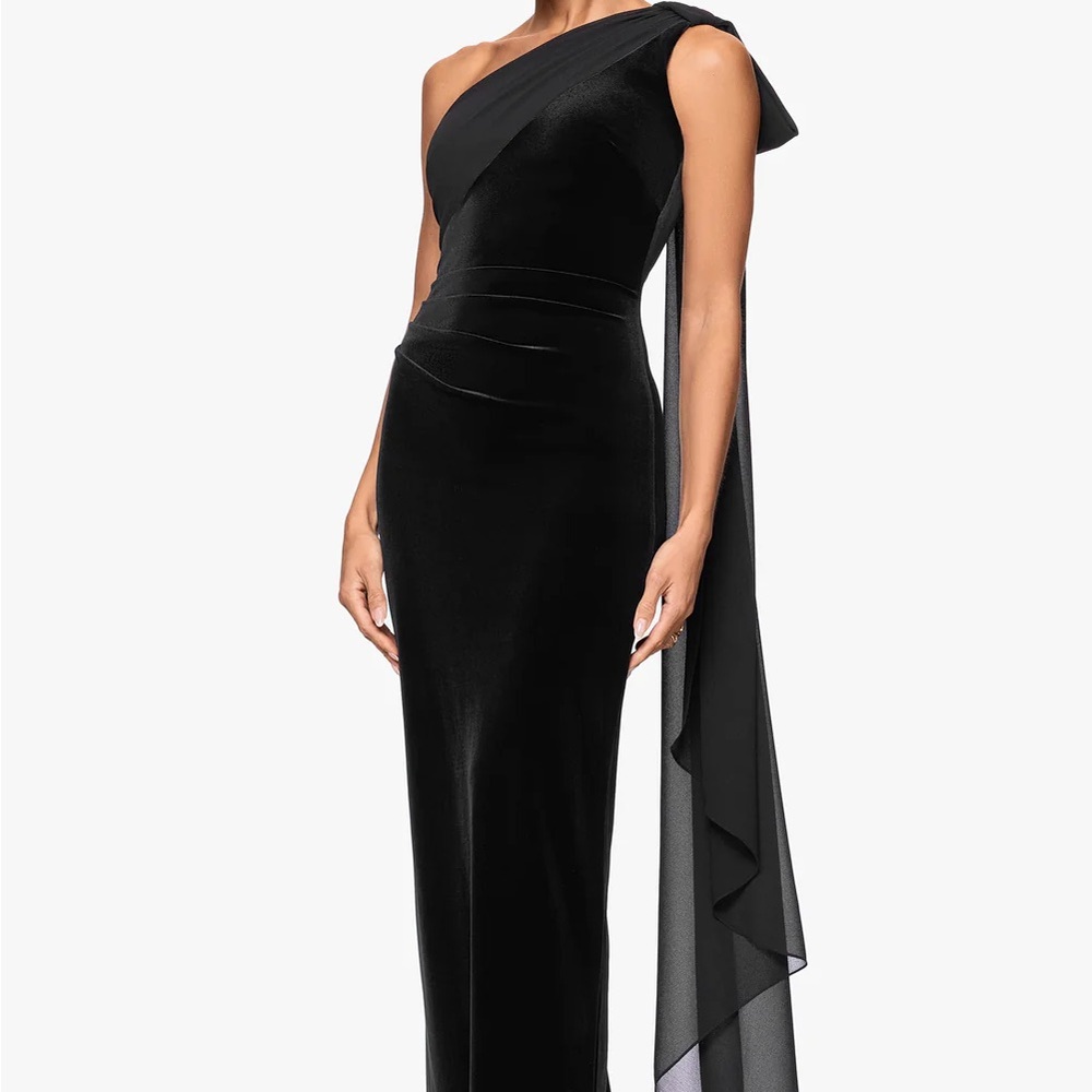 Elegant Black One-Shoulder Dress velvet XS
